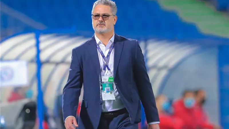 ميكالي يحسم موقفه من تدريب نادي الزمالك خلفًا لـ جوميز 