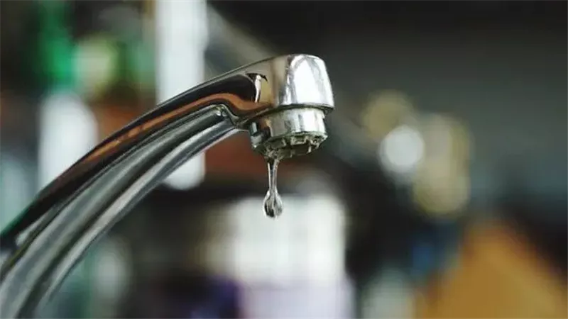 قطع المياه اليوم السبت في عدة مناطق بمحافظة الجيزة 