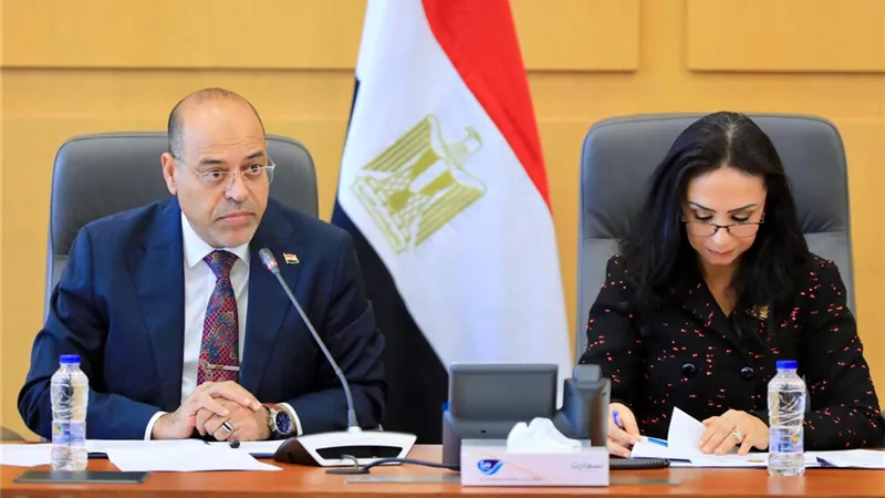 وزيرا العمل والتضامن يطلقان خطة جديدة لحماية وتمكين العمالة غير المنتظمة