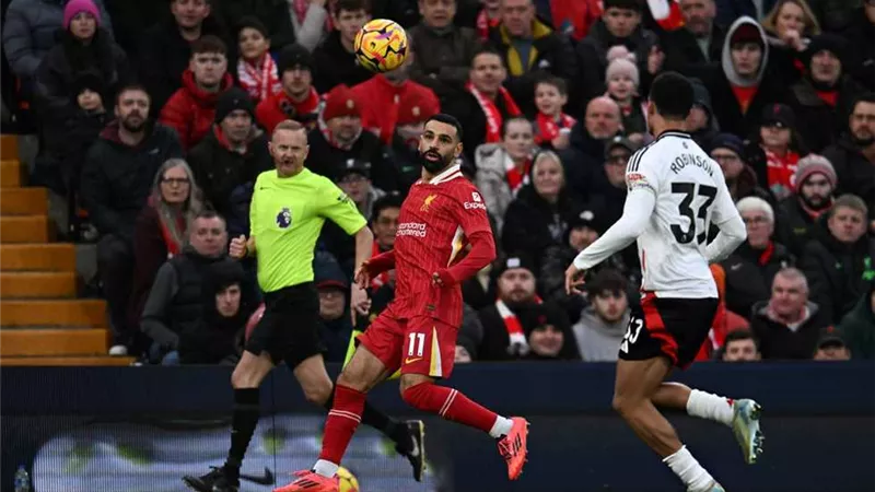 موعد مباراة ليفربول ضد توتنهام في الدوري الإنجليزي والقنوات الناقلة 