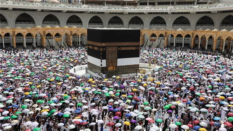 إليك كل ما تريد معرفته عن أسعار الحج في الجمعيات لعام 2025