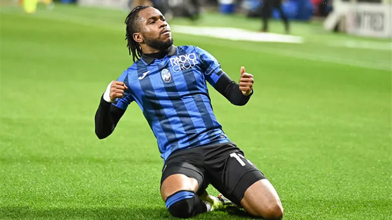 جوائز الكاف 2024| لوكمان أفضل لاعب في إفريقيا متفوقًا على حكيمي وفوفانا