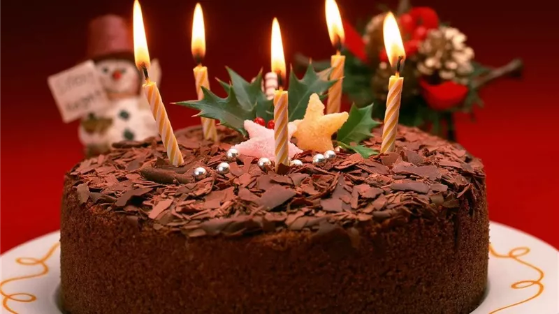 ما حكم الاحتفال بعيد الميلاد في الإسلام؟.. الإفتاء تجيب