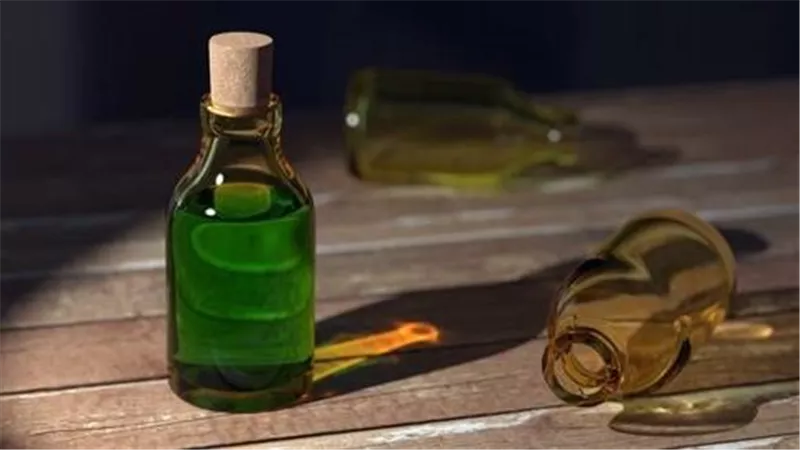 زيت الشاي الأخضر.. الحل الطبيعي لحبوب الوجه تعرف على طرق استخدامه