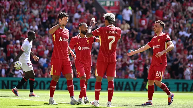 مواجهات نارية تنتظر ليفربول في يناير 2025 تحسم مصير البريميرليج ودوري الأبطال