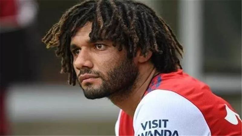 وفاة عمة محمد النني نجم منتخب مصر والجزيرة الإماراتي