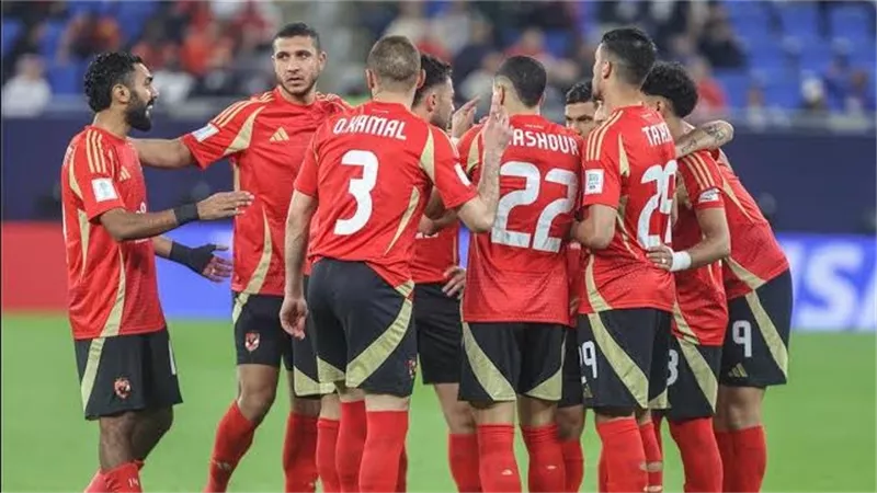  الأهلي يواصل تدريباته استعدادا لمواجهة شباب بلوزداد في دوري الأبطال