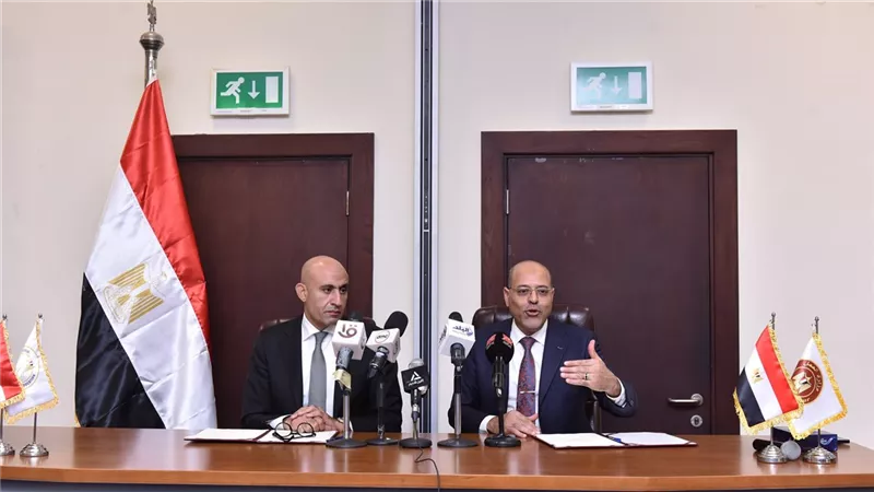 بروتوكول تعاون بين وزارتي العمل والتربية والتعليم لتأهيل طلاب المدارس الصناعية 