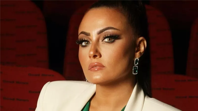 النجمة الأكثر تأثيرا.. تكريم بشرى بمهرجان Social Media Festival