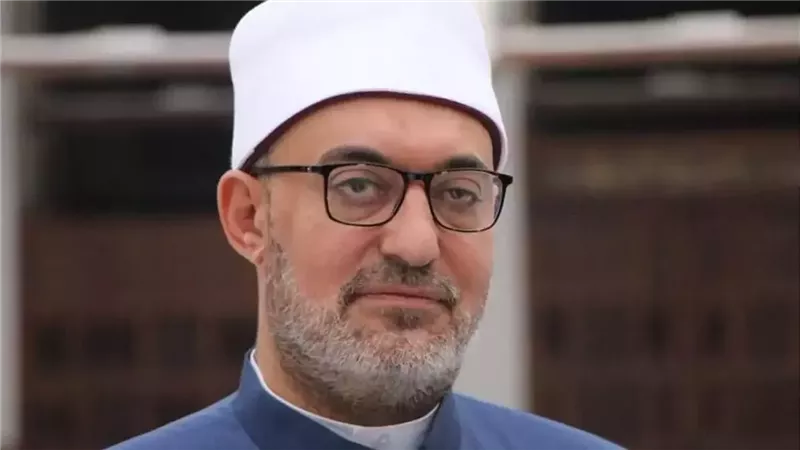 حكم حلق شعر المولود.. مفتي الجمهورية يجيب وعليه إجراء هذا الأمر