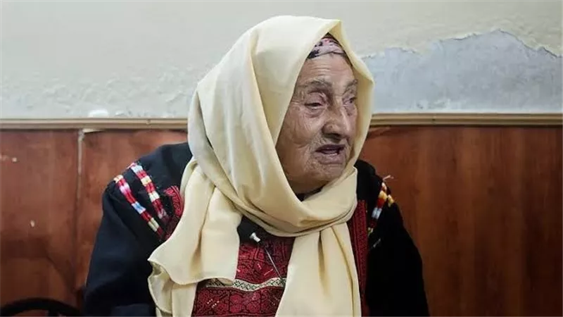 معلومات عن الحاجة حليمة صاحبة أغنية شدوا بعضكم يا أهل فلسطين