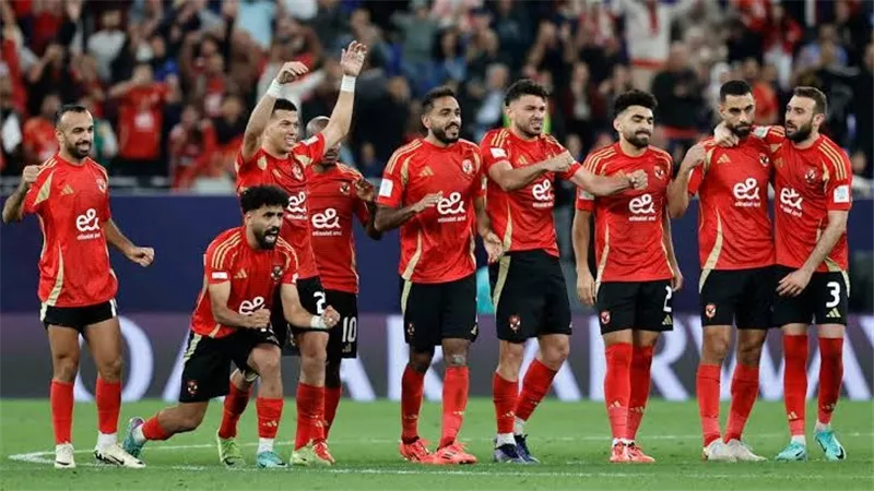 تردد قناة بين سبورت 6 القطرية الناقلة لمباراة الأهلي وشباب بلوزداد بأفريقيا 