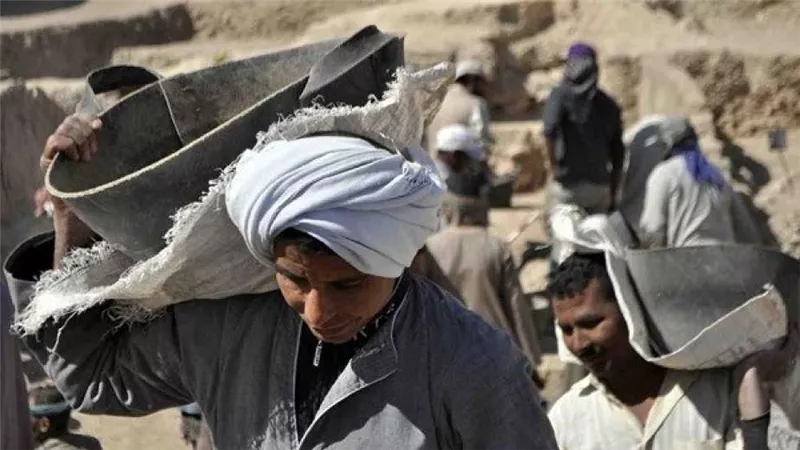 تسجيل منحة العمالة غير المنتظمة 2025.. موعد الزيادة