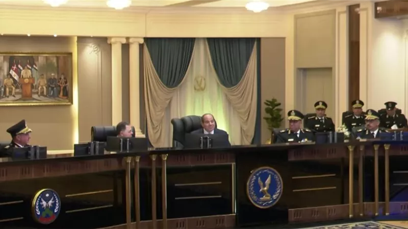 الرئيس السيسي يكشف أرقامًا مهمة عن شركة العاصمة الإدارية.. تفاصيل
