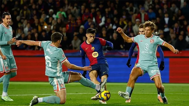 الدوري الإسباني.. برشلونة يخطف التقدم من أتلتيكو مدريد في الشوط الأول