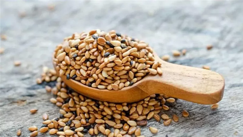 تعرف على فوائد السمسم لصحة الجسم وعلاج مشاكل الغدة الدرقية 