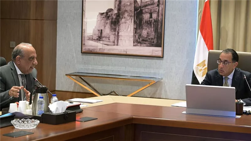 كواليس متابعات رئيس الوزراء ووزير الكهرباء مستجدات مشروعات الطاقة المتجددة