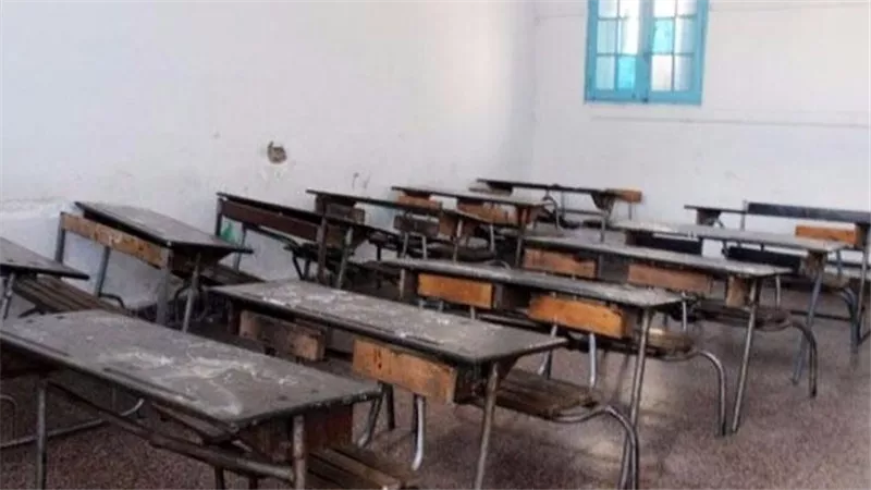 طالب يطـ.عن زميله بآلة حادة وإيقاف مدير المدرسة عن العمل في سوهاج