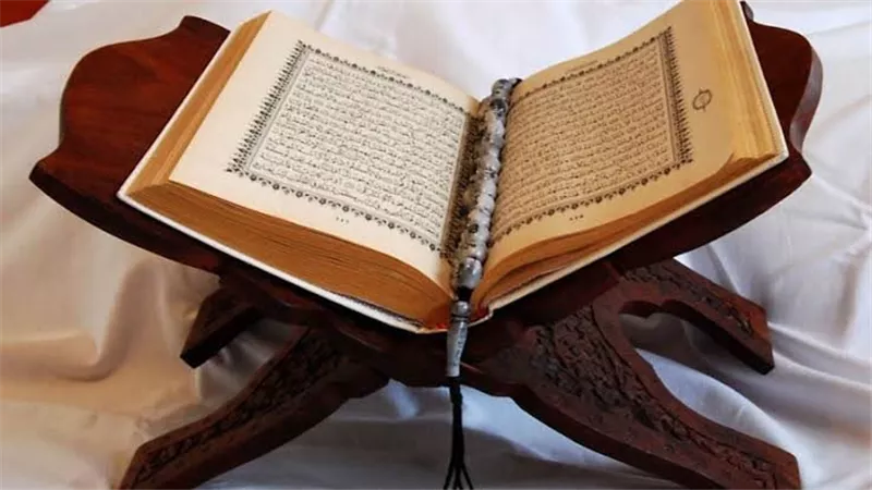 هدايا حفظ القرآن الكريم.. حكمها وأهميتها