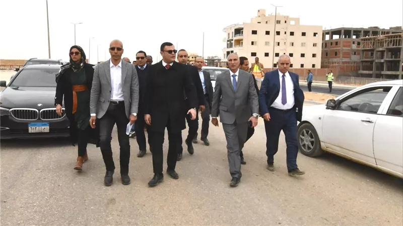  تفقد ميداني لوزير الإسكان في منطقة أحياء بيت الوطن  بالقاهرة الجديدة