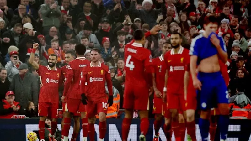 بقيادة محمد صلاح.. ليفربول يضرب ليستر سيتي بثلاثية صاروخية في الدوري الإنجليزي