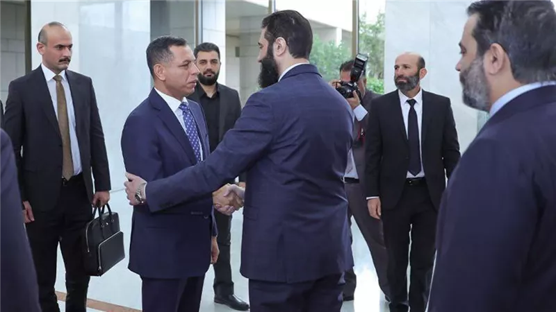 بعد زيارة رئيس المخابرات العراقية.. كيف يبدو مستقبل العلاقات بين سوريا والعراق؟