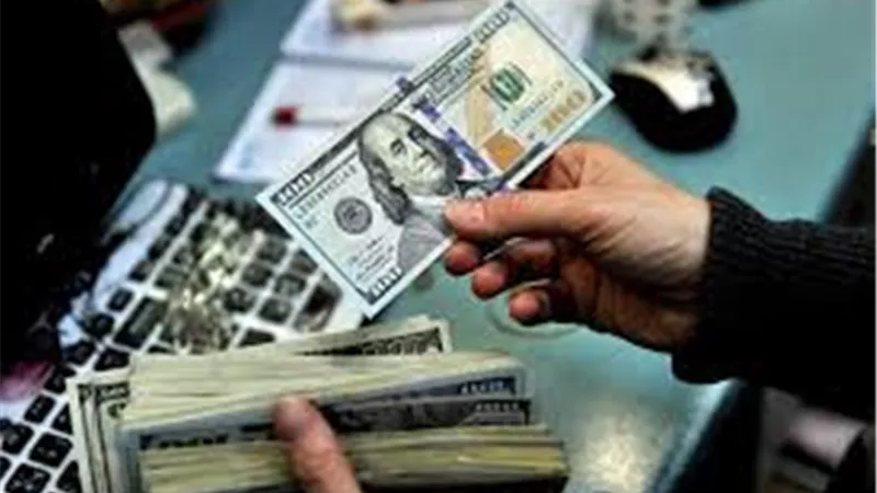 سعر الدولار مقابل الجنيه اليوم في أول أيام العام الجديد