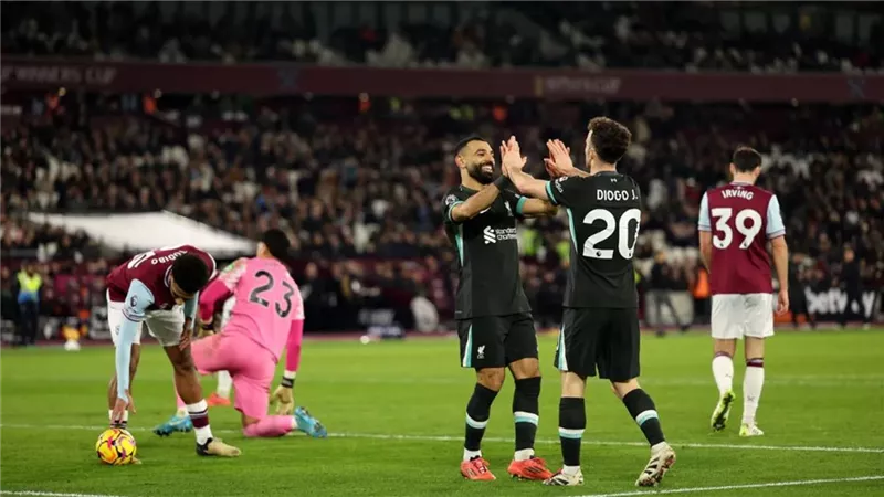 ترتيب الدوري الإنجليزي بعد خماسية ليفربول وثنائية مانشستر سيتي اليوم