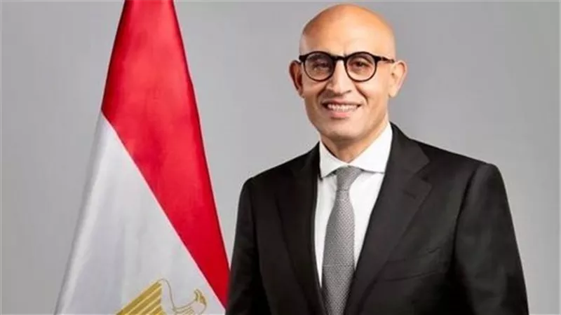 الفرق بين التعليم الفني المزدوج ومدارس التكنولوجيا التطبيقية في مصر