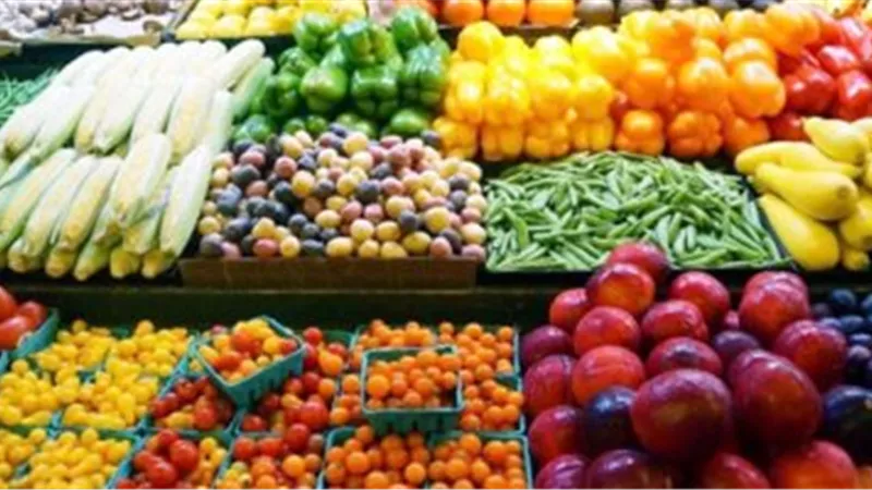 أسعار الخضار والفاكهة اليوم السبت 11-1-2025 فى الأسواق.. مفاجأة في سعر الليمون 