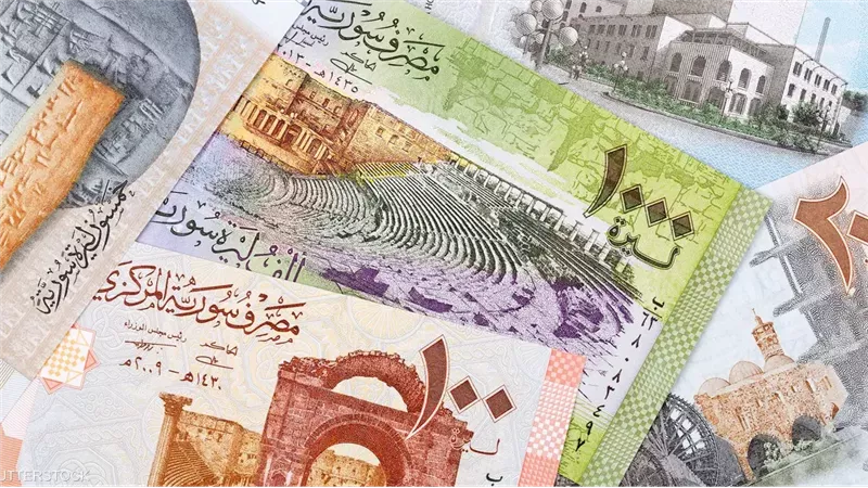 سعر الليرة السورية اليوم.. تعافٍ نسبي أمام الدولار بعد انهيار كبير