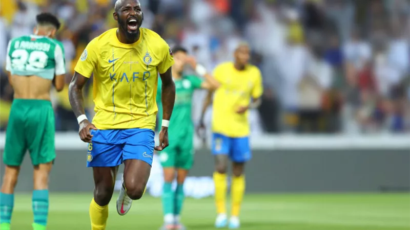 أول الراحلين.. النصر يعلن رسميًا رحيل سيكو فوفانا إلى رين الفرنسي