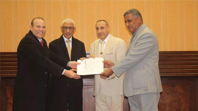 محافظ شمال سيناء يشهد ختام دورة إعداد قادة المستقبل بالعريش