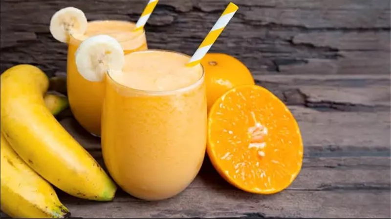 احذر من مشروب البرتقال بالموز.. يسبب سوء الهضم