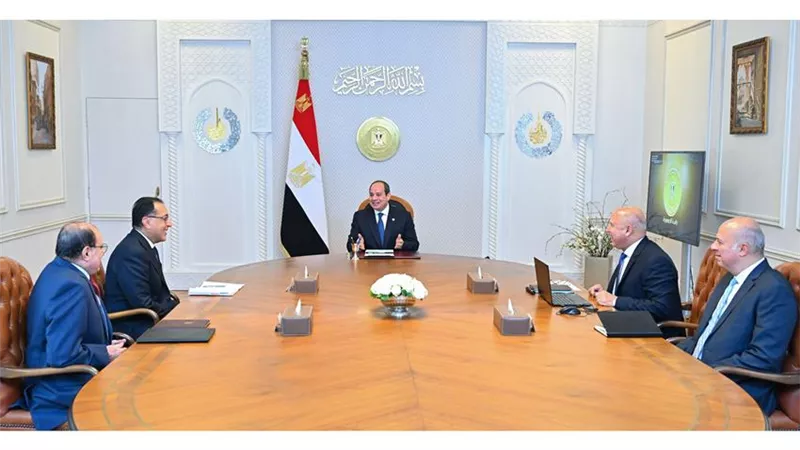 توجيهات عاجلة من الرئيس السيسي بشأن المحاور اللوجيستية والقطار السريع