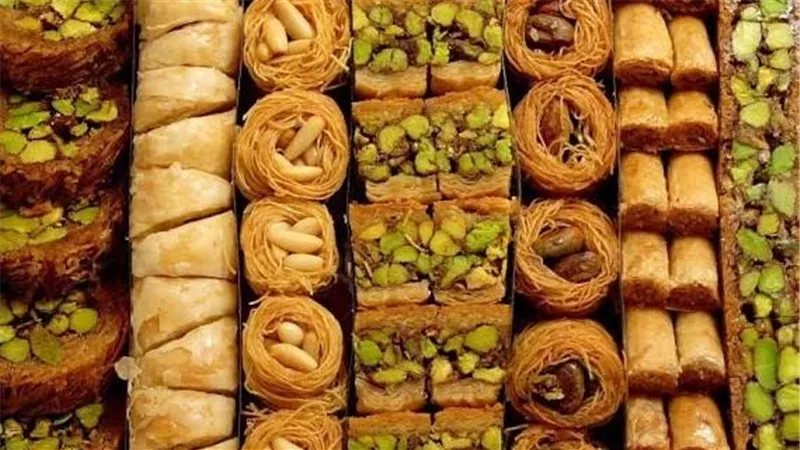 أضرار تناول الحلويات بكثرة.. مخاطر صحية وآثار سلبية