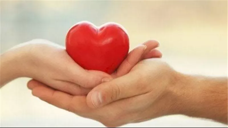 هل يجوز للخاطب رؤية شعر خطيبته؟.. إجابة شرعية تُثير الجدل