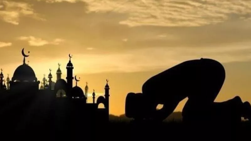 موعد أذان المغرب اليوم في مختلف الأنحاء.. اعرف مواقيت الصلاة 