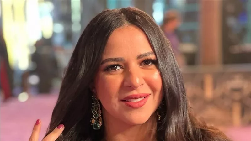 بعد تعرضها لوعكة صحية.. تطورات الحالة الصحية للفنانة إيمي سمير غانم