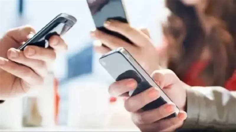 آليات تطبيق المنظومة الإلكترونية الجديدة لحوكمة تشغيل الهاتف المحمول.. تفاصيل 