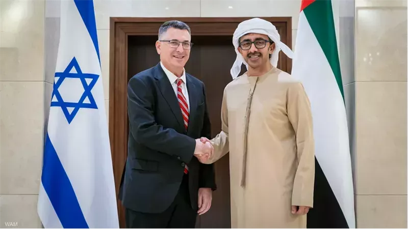 عبدالله بن زايد مستمرون في دعم الشعب الفلسطيني .. ونسعى لإحلال السلام
