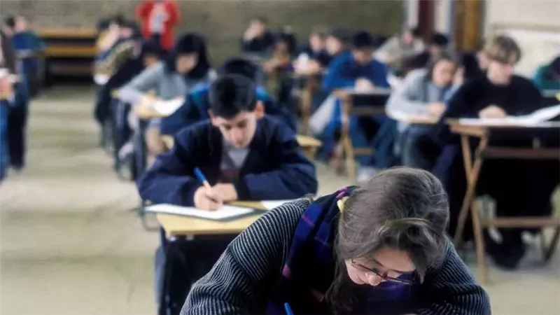 ما هي ضوابط امتحانات الترم الأول 2025 لصفوف النقل والشهادة الإعدادية