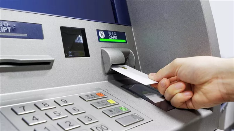 خطوات استعادة بطاقة الصراف الآلي المفقودة.. إليك الطريقة 