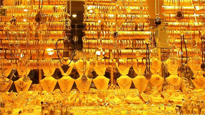 أسعار الذهب لحظة بلحظة.. سعر الذهب والسبائك اليوم الخميس 9-1-2025 في مصر