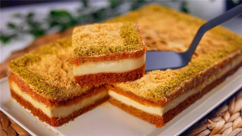 طريقة عمل البسبوسة بالقشطة.. سر الطعم الشرقي اللذيذ 