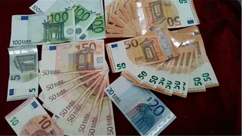 سعر اليورو اليوم السبت 11 يناير 2025.. تزامنًا مع عطلة البنوك