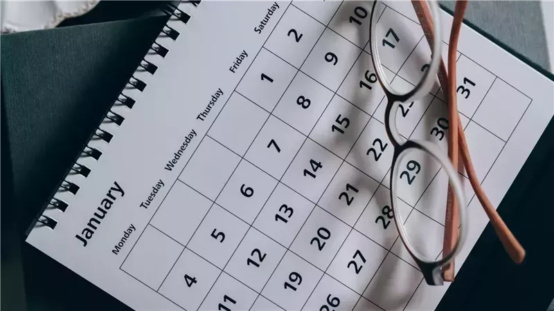 اجازات شهر يناير 2025.. موعد الإجازات والعطلات الرسمية للعام الجاري 
