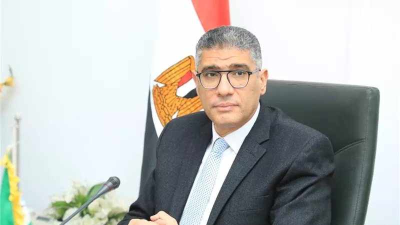 محافظ الجيزة يكشف تفاصيل امتحانات الفصل الدراسي الأول اليوم.. وتحويل المخالفات للشؤن القانونية 