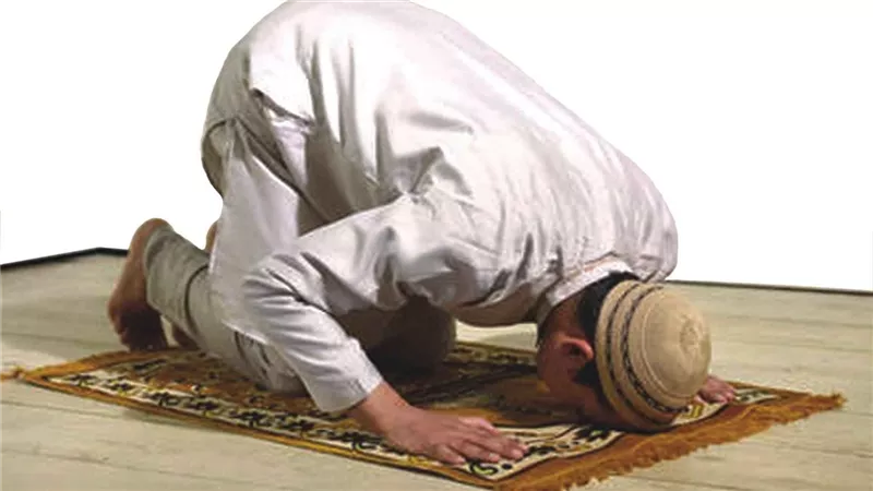 حان الآن موعد أذان العشاء بالتوقيت المحلي للجمهورية المصرية 