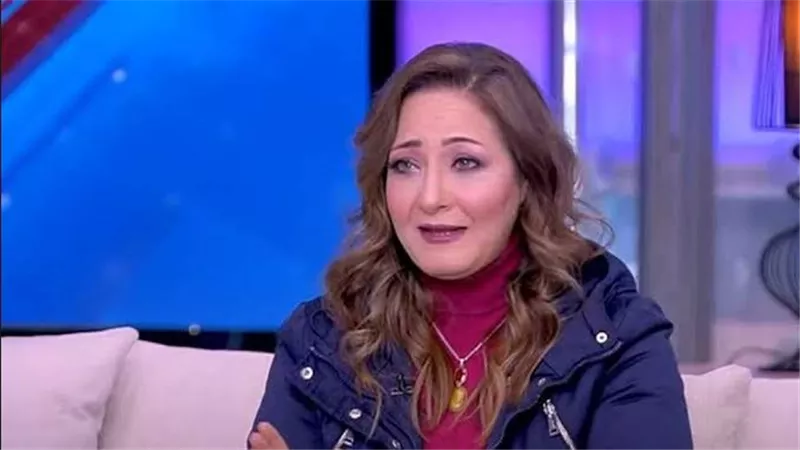 عنبر: أشرف زكي مطردنيش واتعرض عليا مشهد في العتاولة لا يليق